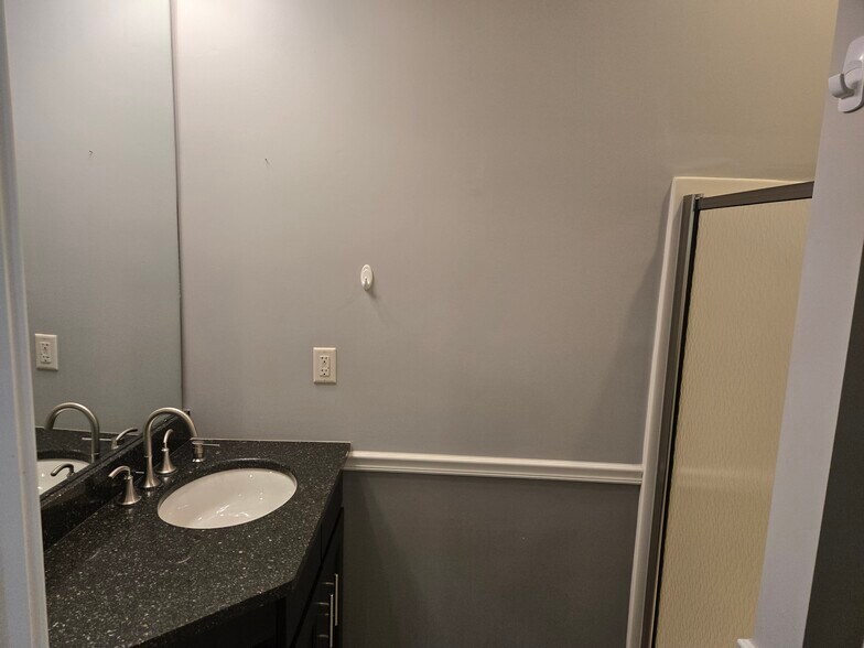 More Photos Of 4837 Rialto Rd, West Chester Loft Creative Space For Lease