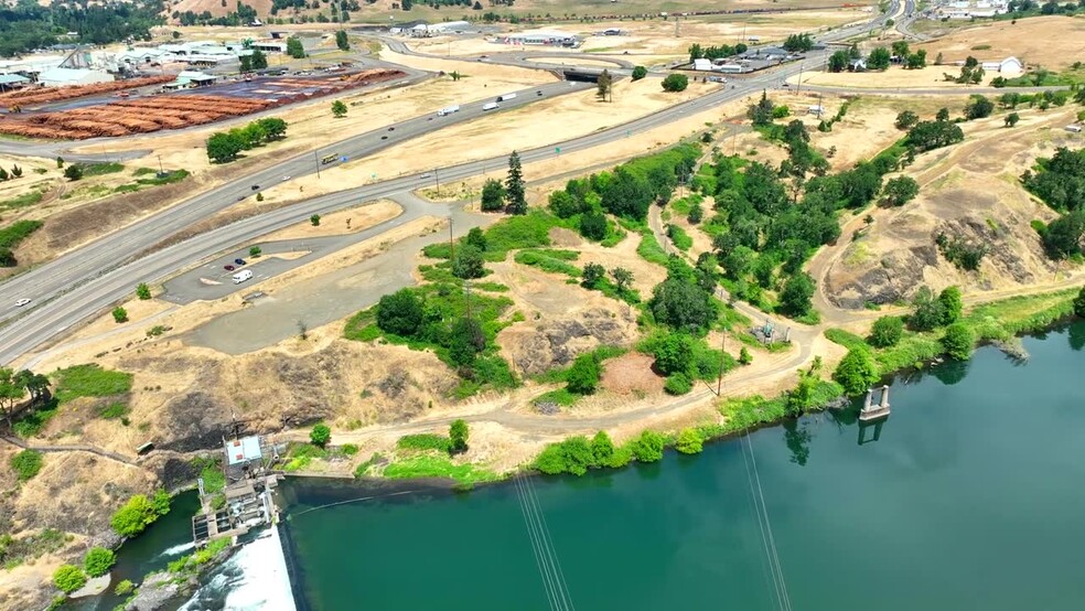 Primary Photo Of 0 Old Highway 99, Roseburg Land For Sale