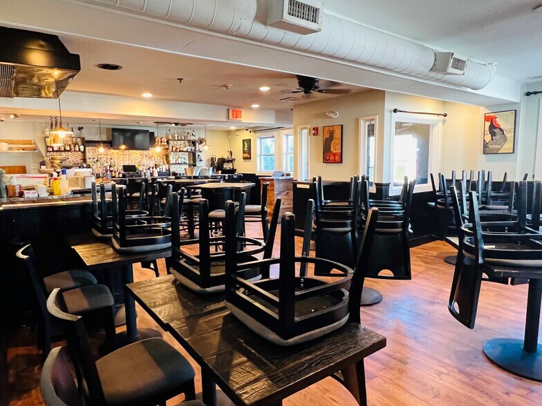 More Photos Of 75 Davis Straits, Falmouth Restaurant For Lease