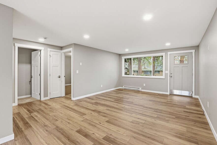 More Photos Of 7018 N Whitehouse St, Spokane Multifamily For Sale