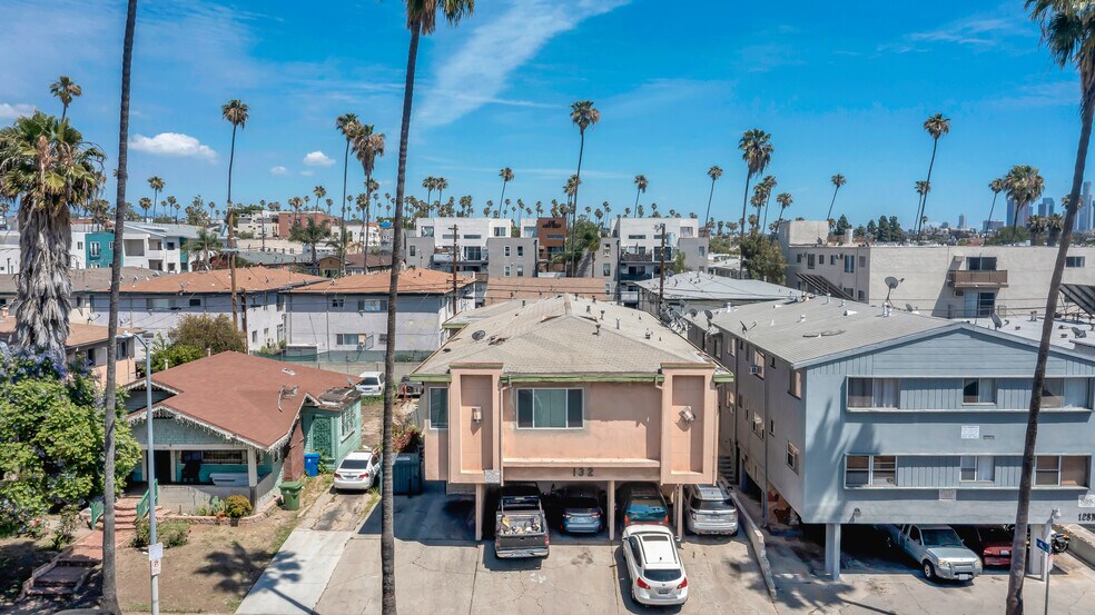 More Photos Of 132 N Normandie Ave, Los Angeles Apartments For Sale