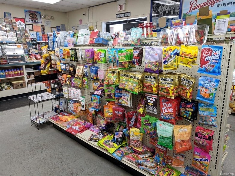More Photos Of 4012 N Clare Ave, Harrison Convenience Store For Sale