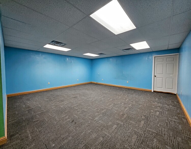 More Photos Of 205 Main St, Ridgway Office For Lease