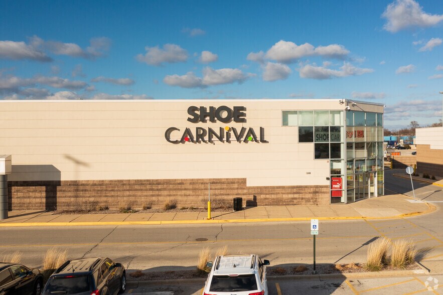 More Photos Of 280 Commons Dr, Chicago Ridge Unknown For Lease