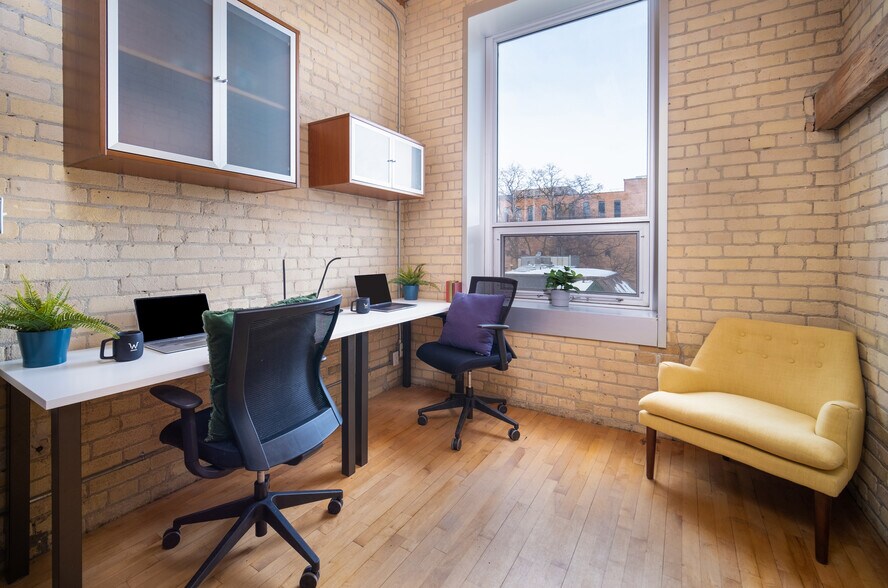 More Photos Of 215 Spadina Ave, Toronto Coworking Space