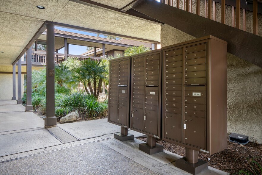 More Photos Of 505 N Tustin Ave, Santa Ana Office For Lease