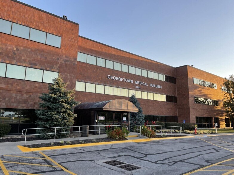 More Photos Of 8901 W 74th St, Merriam Medical For Lease