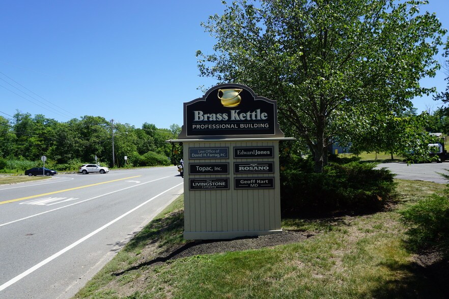 More Photos Of 231 Chief Justice Cushing Hwy, Cohasset Office For Lease