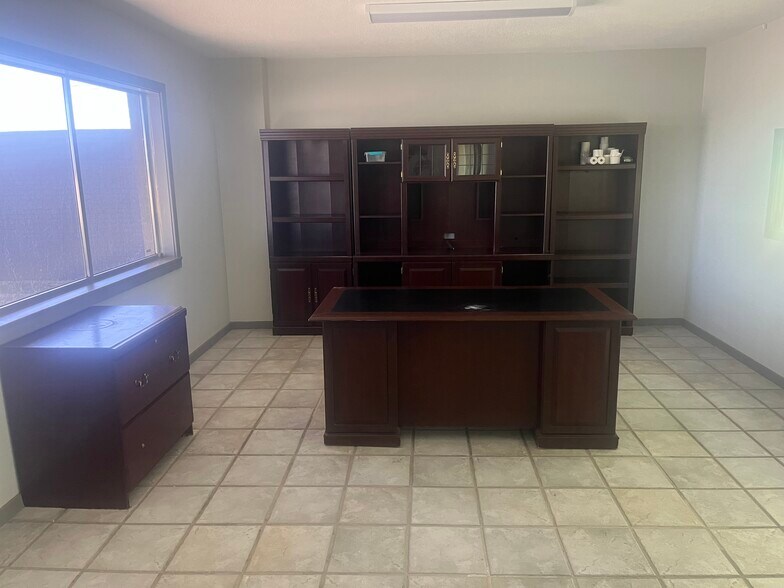 More Photos Of 6600 W Highway 80, Midland Warehouse For Sale