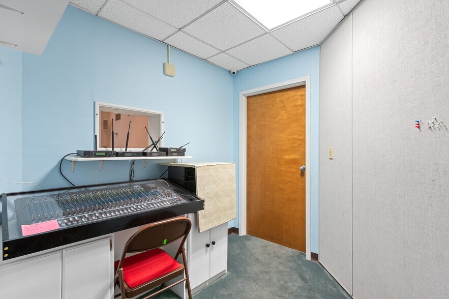 More Photos Of 7875 W McNab Rd, Tamarac Religious Facility For Sale