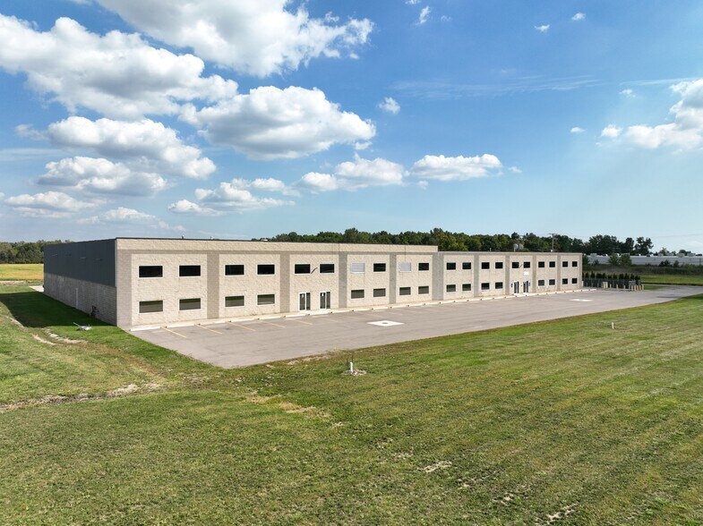 Primary Photo Of 15211 Laethem Dr, Armada Manufacturing For Sale