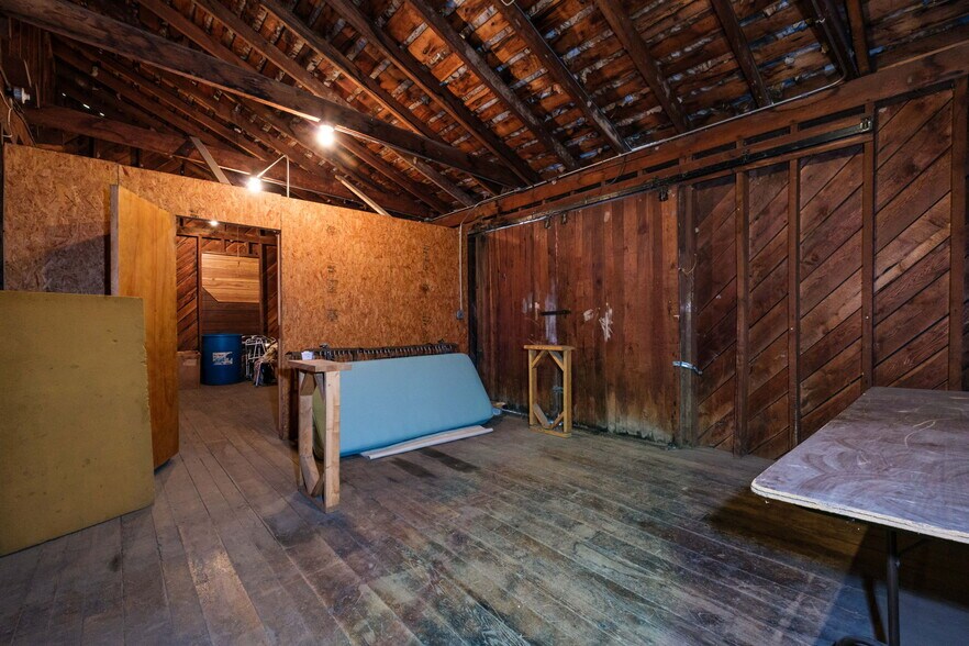 More Photos Of 180 Hollar Circle, Timberville Warehouse For Sale