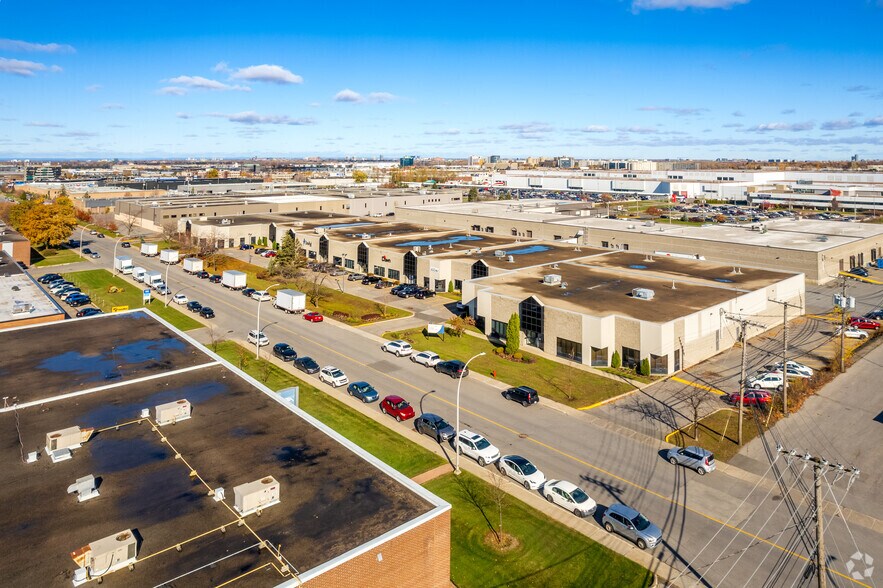 More Photos Of 351-381 Rue McCaffrey, Montréal Manufacturing For Lease
