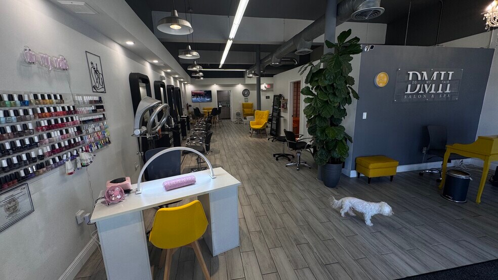 More Photos Of 2600-2614 SW 8th St, Miami Apartments For Lease