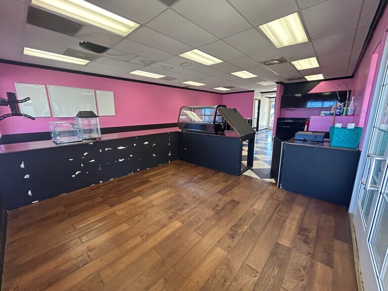 More Photos Of 87-1988 Pakeke St, Waianae Freestanding For Lease