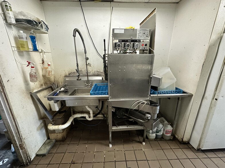 More Photos Of 102 E Railroad St, Lena Apartments For Sale