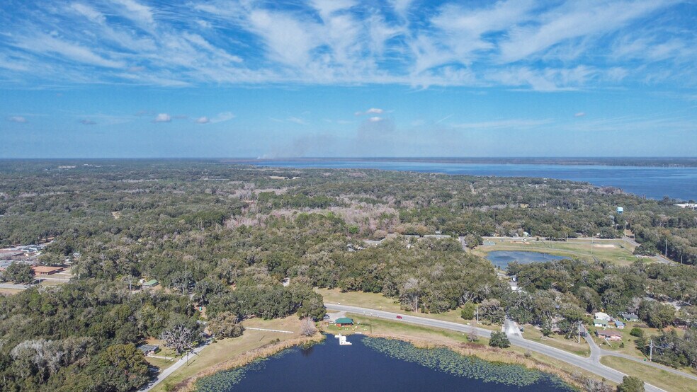 More Photos Of 831 Huntington Rd, Crescent City Freestanding For Sale