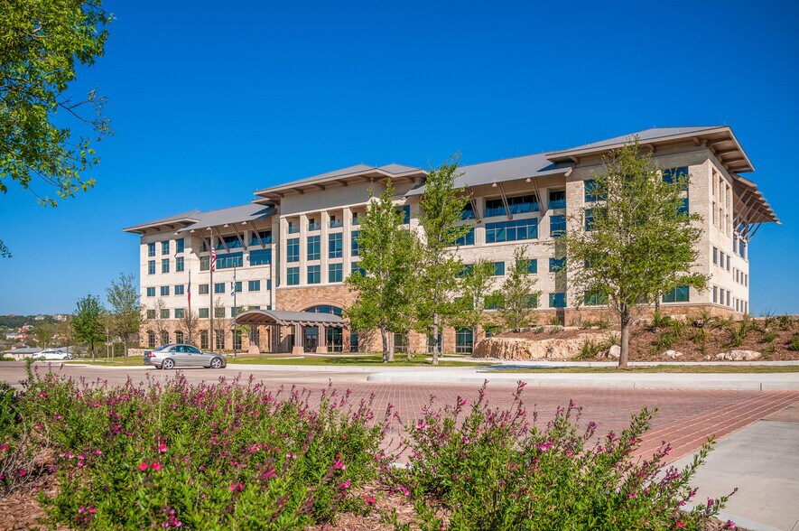 More Photos Of 19003 I-10 W, San Antonio Office For Sale