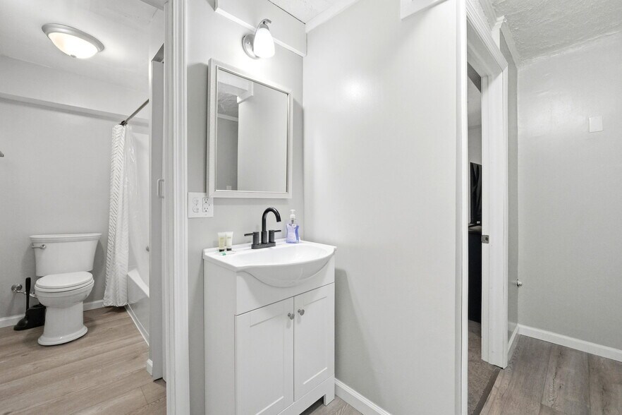 More Photos Of 7559 Mentor Ave, Mentor Apartments For Sale