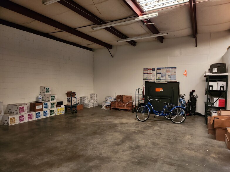 More Photos Of 712-722 Oliver Rd, Montgomery Light Distribution For Sale
