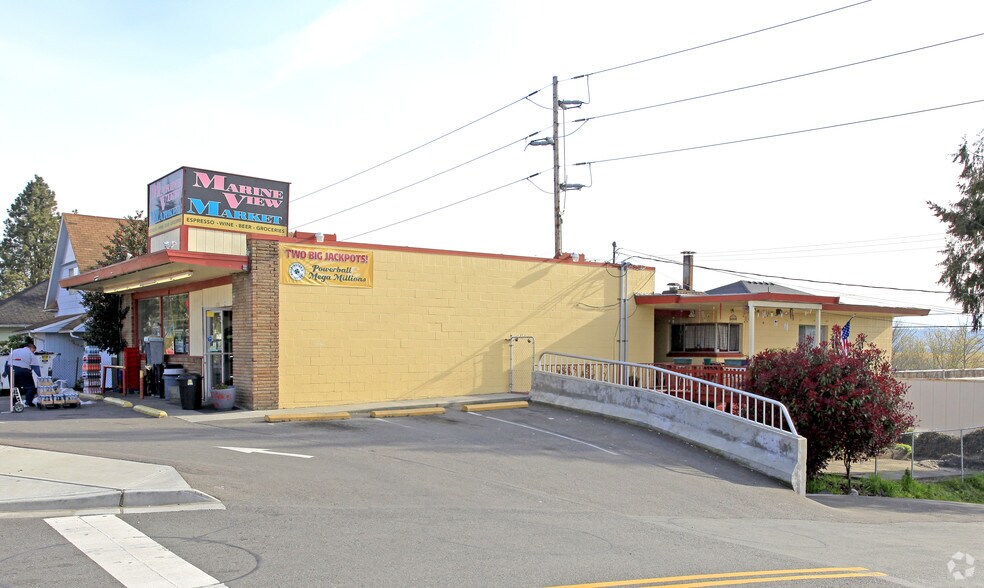 More Photos Of 1131 E Marine View Dr, Everett Storefront Retail Residential For Sale