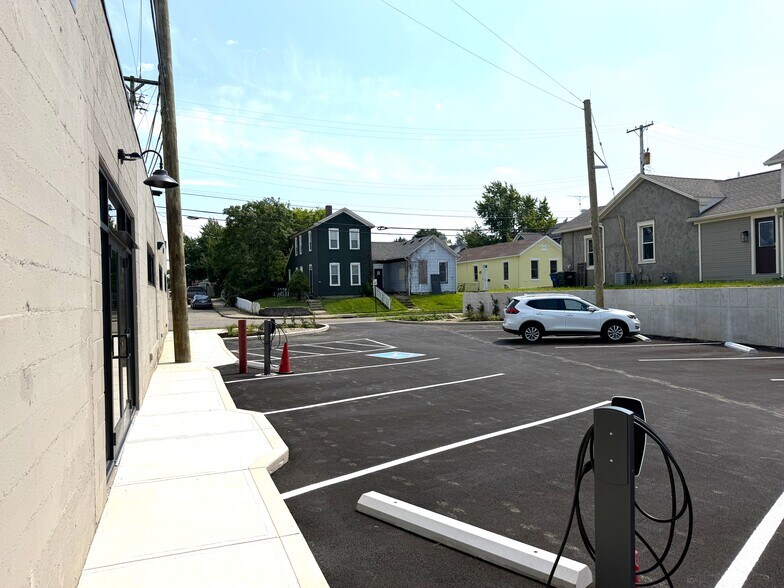 More Photos Of 735 Wayne Ave, Dayton Storefront Retail Office For Lease