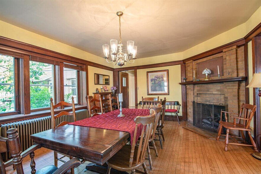 More Photos Of 910 River Rd, Wisconsin Dells Hotel For Sale