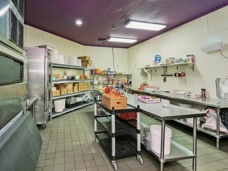 More Photos Of 960062 Gateway Blvd, Fernandina Beach Restaurant For Sale