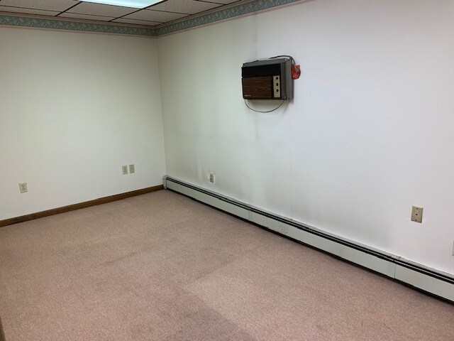 More Photos Of 709 Caldwell ave, Portage Office For Lease
