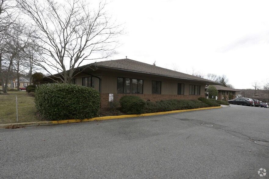 More Photos Of 1150 Portion Rd, Holtsville Medical For Lease