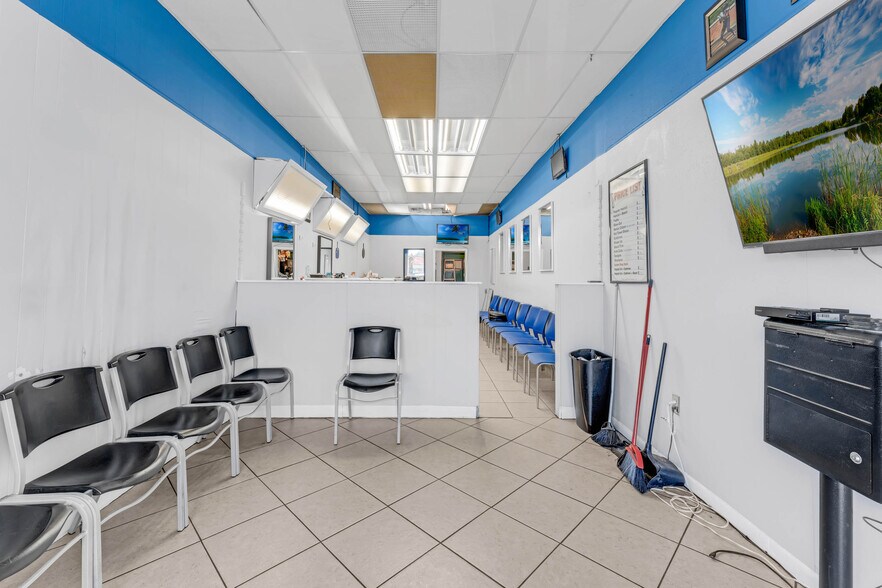 More Photos Of 5115 Silver Star Rd, Orlando Storefront Retail Office For Sale