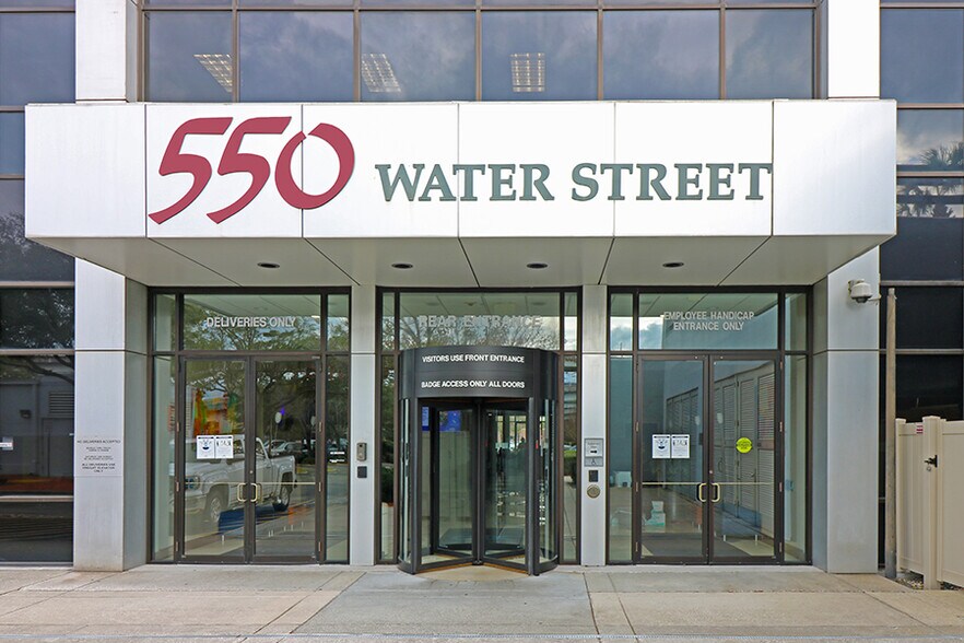 More Photos Of 550 Water St, Jacksonville Office For Lease