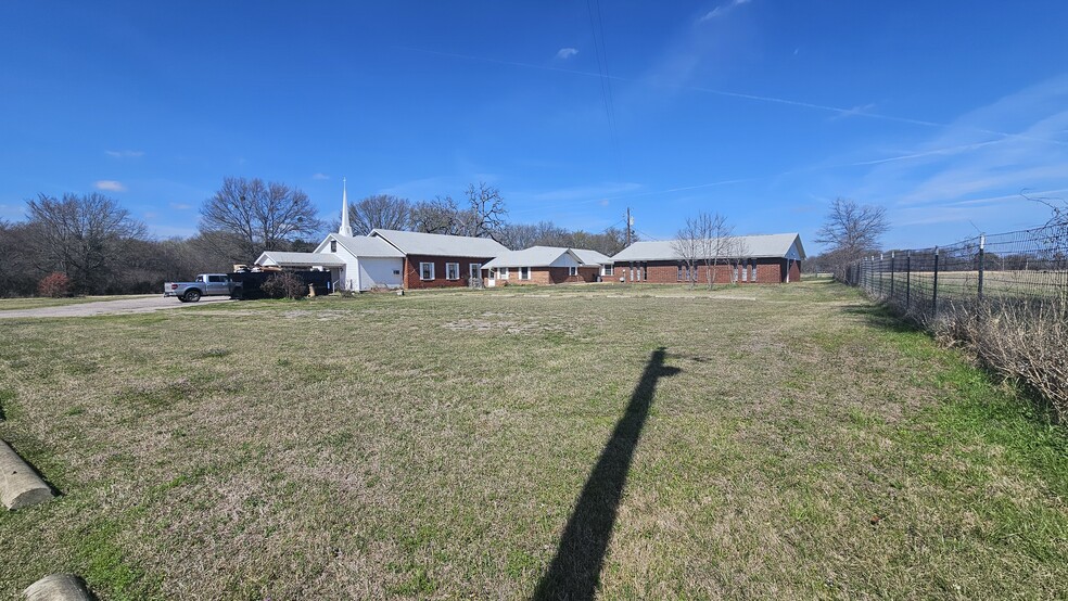 More Photos Of 1215 W Cedar Creek Pky, Seven Points Specialty For Sale