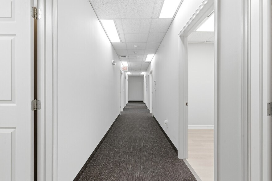 More Photos Of 55 2nd Ave, Brentwood Medical For Lease