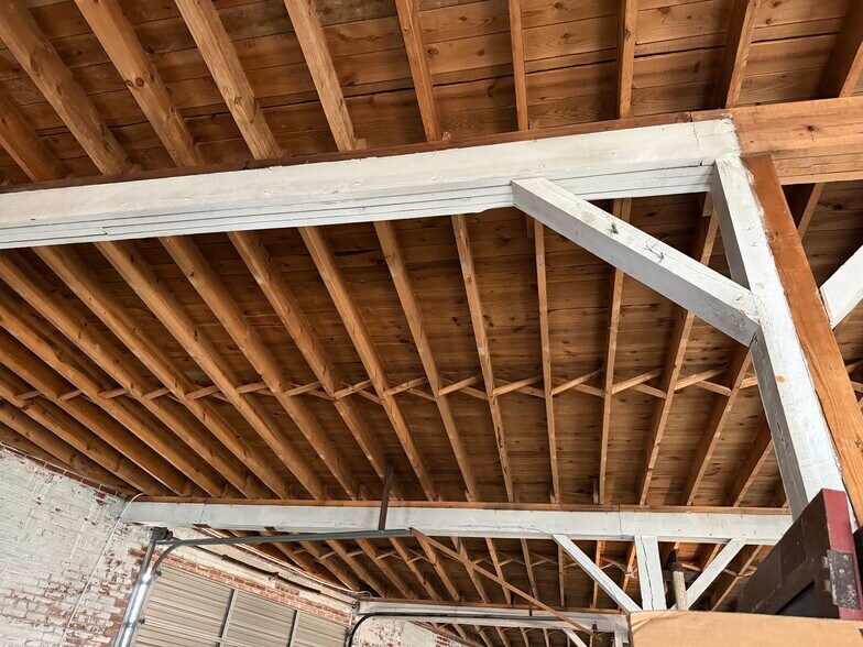More Photos Of 141 Depot St, Roxboro Office For Lease