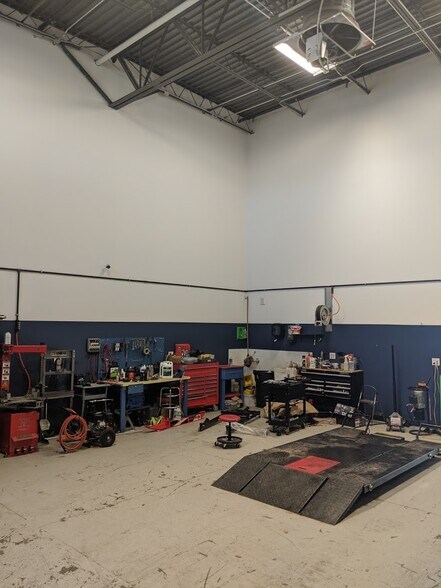 More Photos Of 15690 Parkerhouse Rd, Parker Light Distribution For Lease