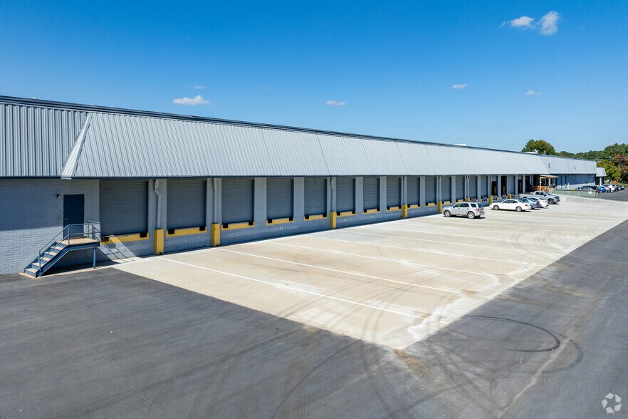 More Photos Of 1791 Mount Zion Rd, Morrow Warehouse For Lease