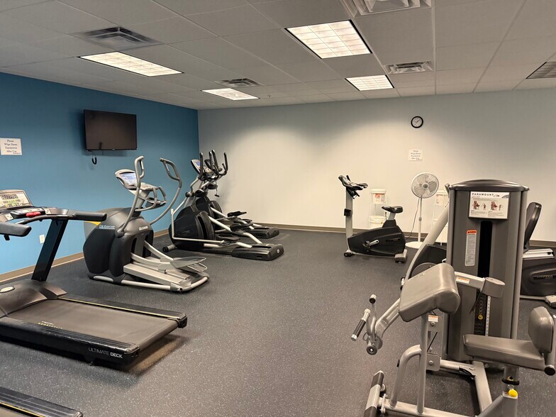 More Photos Of 4147 Eastern Ave SE, Wyoming Office For Lease