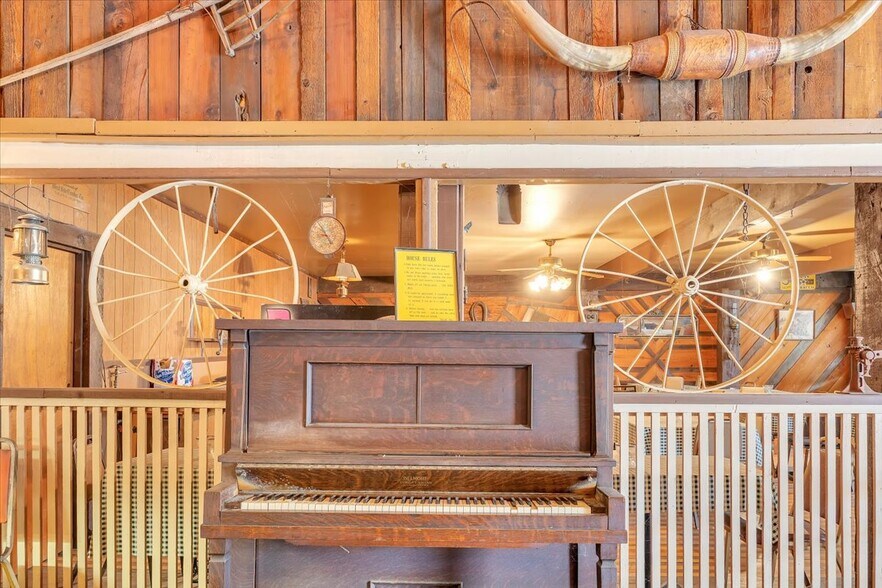 More Photos Of 18387 Chestnut Ave, Tuolumne Restaurant For Sale