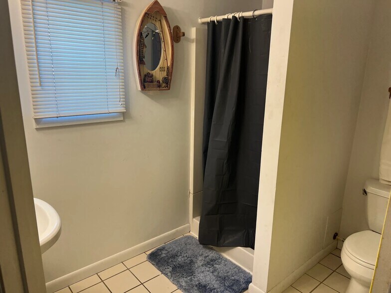 More Photos Of 4945 E Indiana Beach Rd, Monticello Marina For Sale