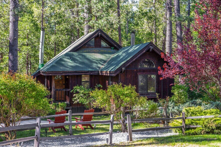 More Photos Of 26345 Delano Dr, Idyllwild-Pine Cove Hotel For Sale