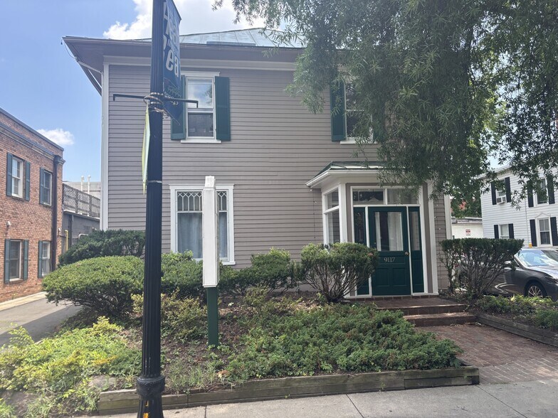 More Photos Of 9117 Church St, Manassas Office For Sale