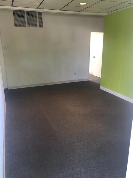 More Photos Of 2720 Wrondel Way, Reno Office For Lease