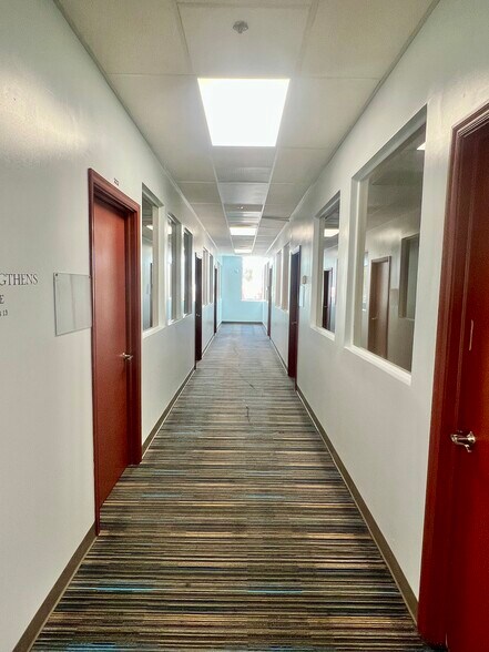 More Photos Of 3131 N MacArthur Blvd, Bethany Office For Sale