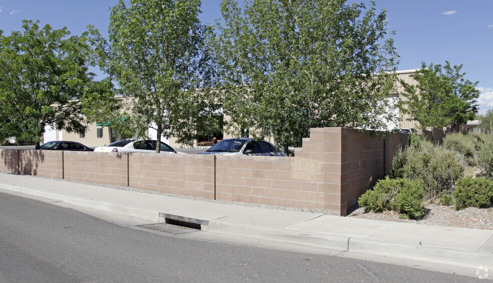 More Photos Of 2357 Fox Rd, Santa Fe Warehouse For Lease