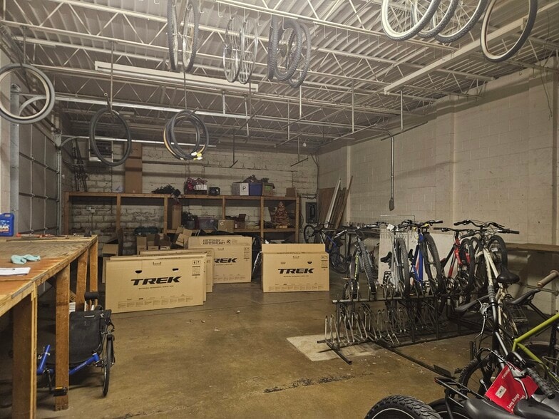 More Photos Of 114 N Larkin Ave, Joliet Storefront For Sale