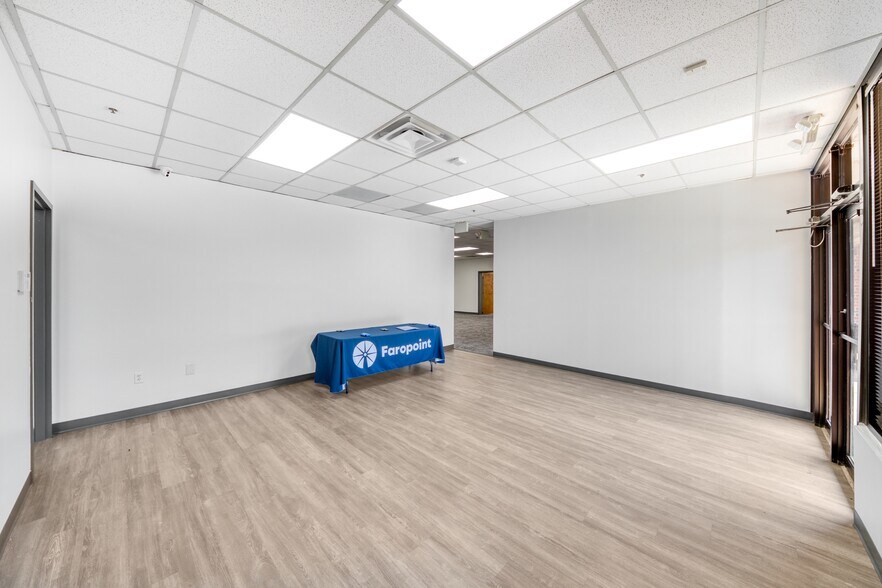 More Photos Of 3285 Saturn Ct, Peachtree Corners Warehouse For Lease