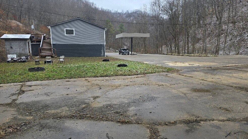 More Photos Of 1274 Left Fork Bens Way, Wharncliffe Storefront Retail Residential For Sale