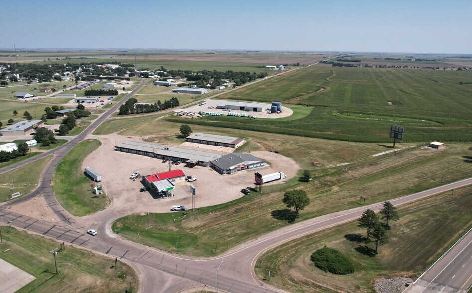 More Photos Of 1202 Castle Rock St, Quinter Hotel For Sale