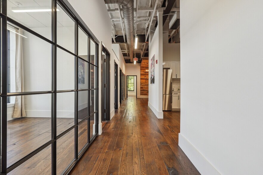 More Photos Of 12655 Birmingham Hwy, Alpharetta Storefront Retail Office For Lease